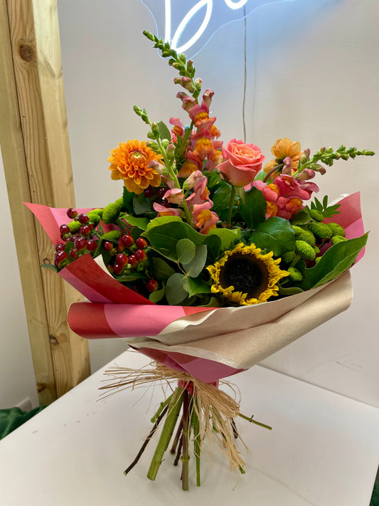 Autumn handtied bouquet workshop