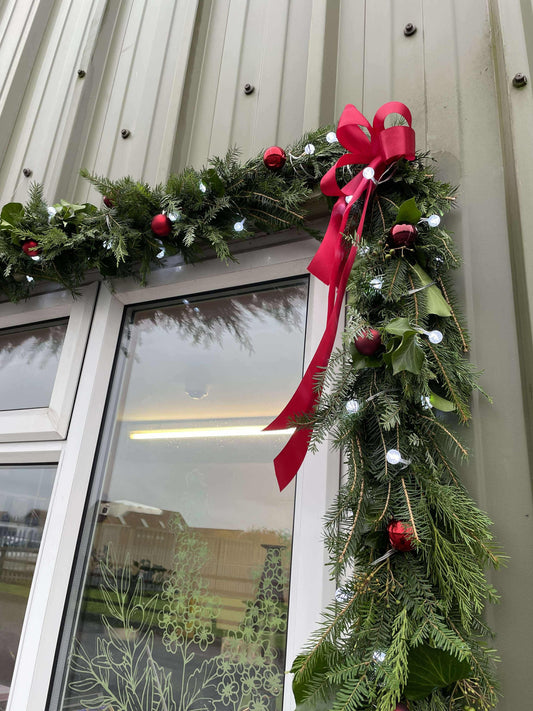 Festive garland workshop